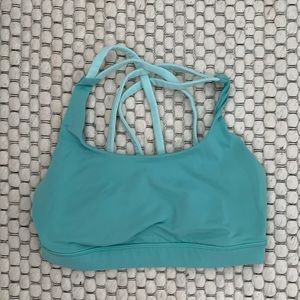 Two tone lululemon energy bra